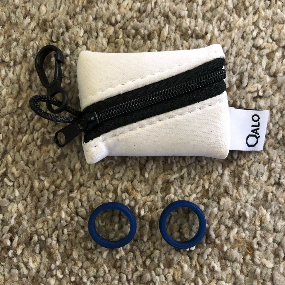 Set of two navy blue Qalo rings size 5 unworn
